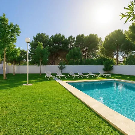En Atalaya, A 350 Metros De La Playa Piscina Comunitaria *
